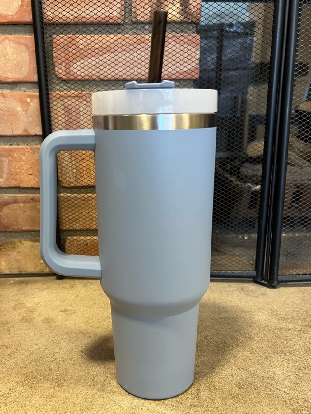 Stanley Quencher H2.0 40oz Chambray Blue Tumbler Cup w/ Handle & Straw - Picture 4 of 6